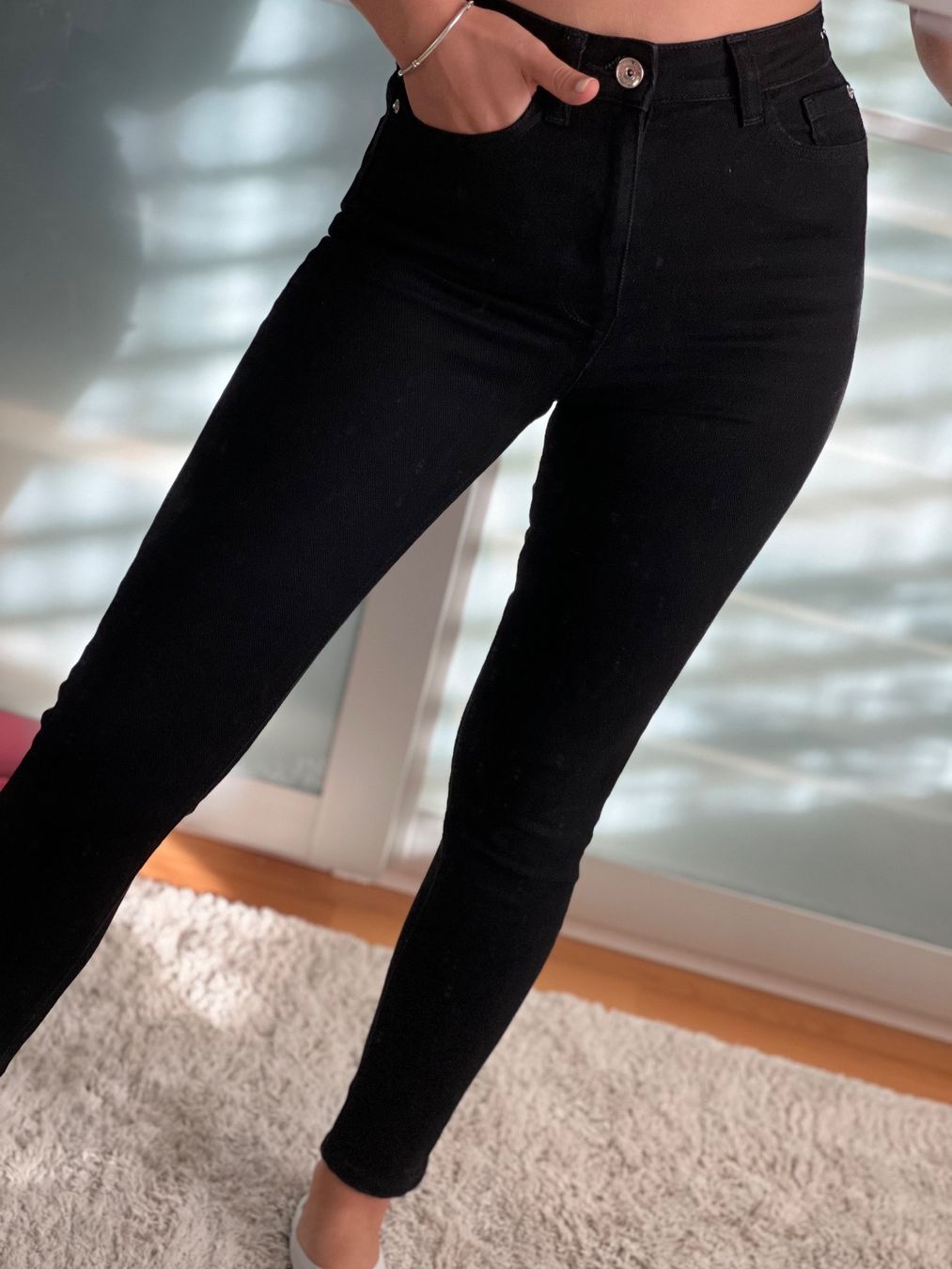 Zara Pantaloni: ZARA Trousers, like new – Usato da Sattel venduto da Zlata1 1