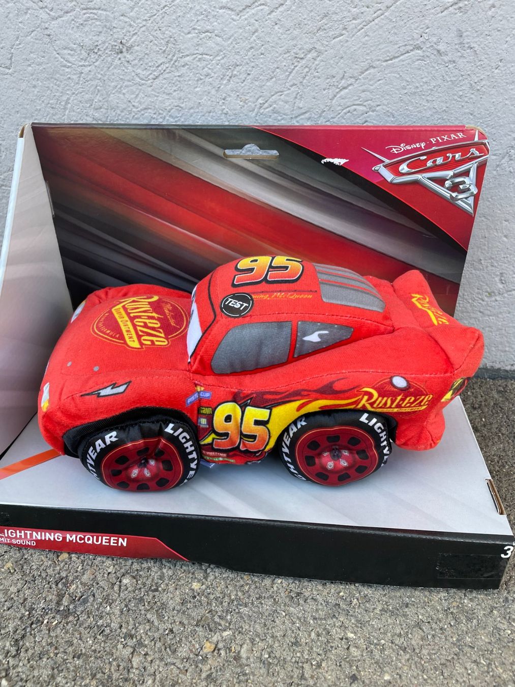 Disney Spielzeuge: Lightning McQueen Stoffauto - NEU - Cars 95 – Neu und originalverpackt aus Wängi von Thurgauer98 2