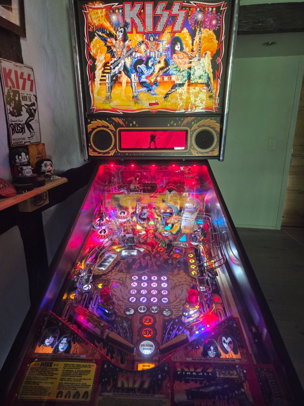 Stern Pinball Flippers: KISS Flipperkasten – D'occasion à wil/zh par wattinho