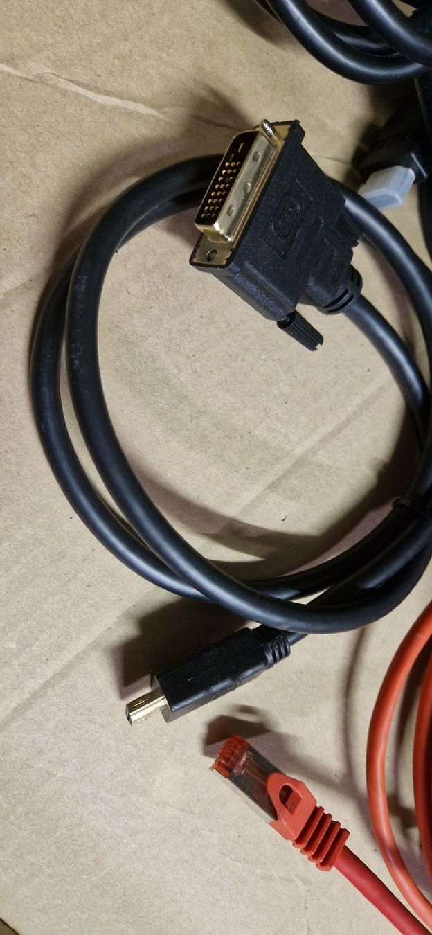 Cavi: Diverse Kabel USB, HDMI, DVI, Strom - Alles dabei! – Usato da Niederlenz venduto da scotti2000 4