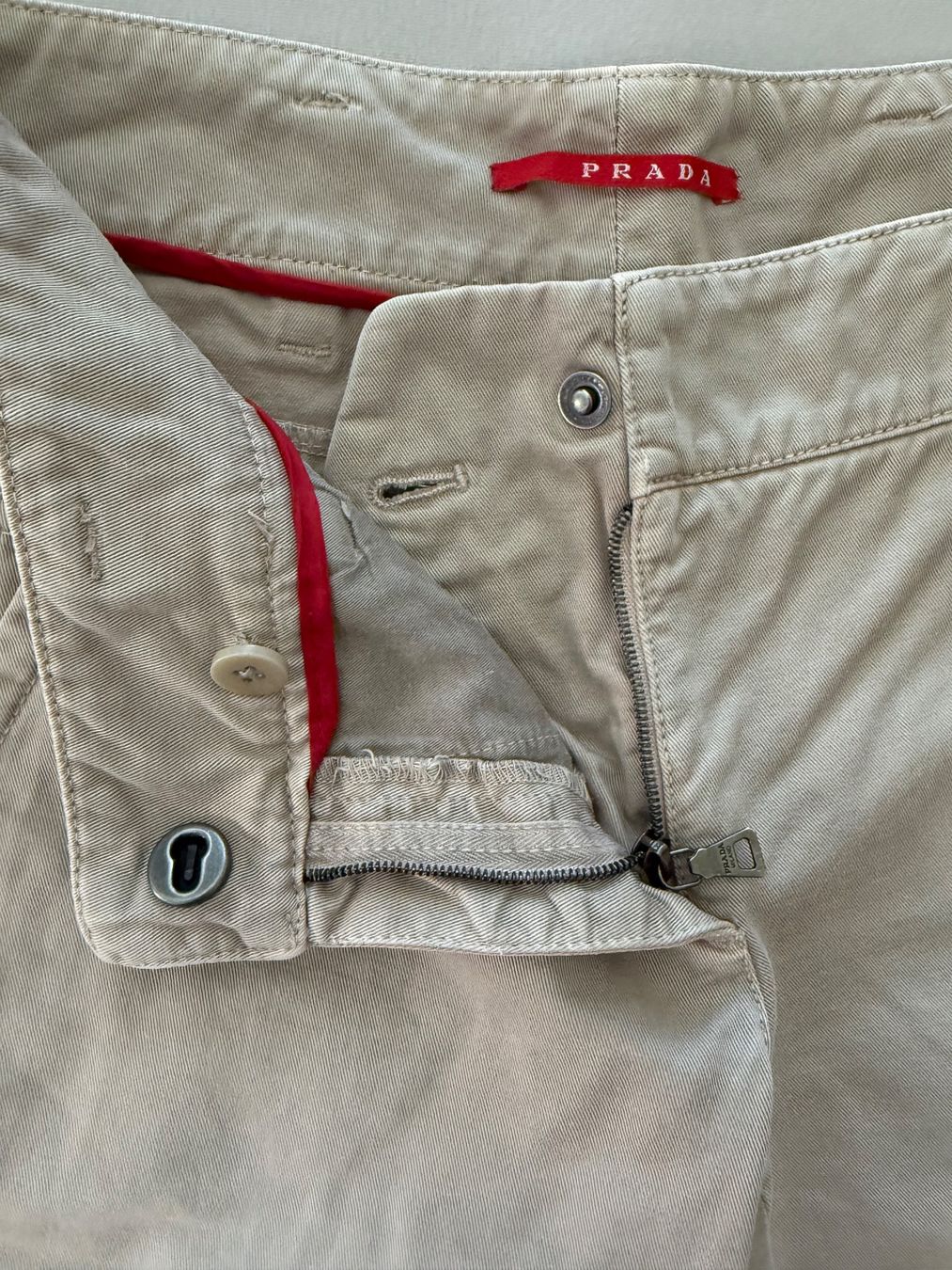 Prada Hosen: Prada Bermuda, Gr.38 (IT), beige – Neu (gemäss Beschreibung) aus Adliswil von mun_k9pf 2