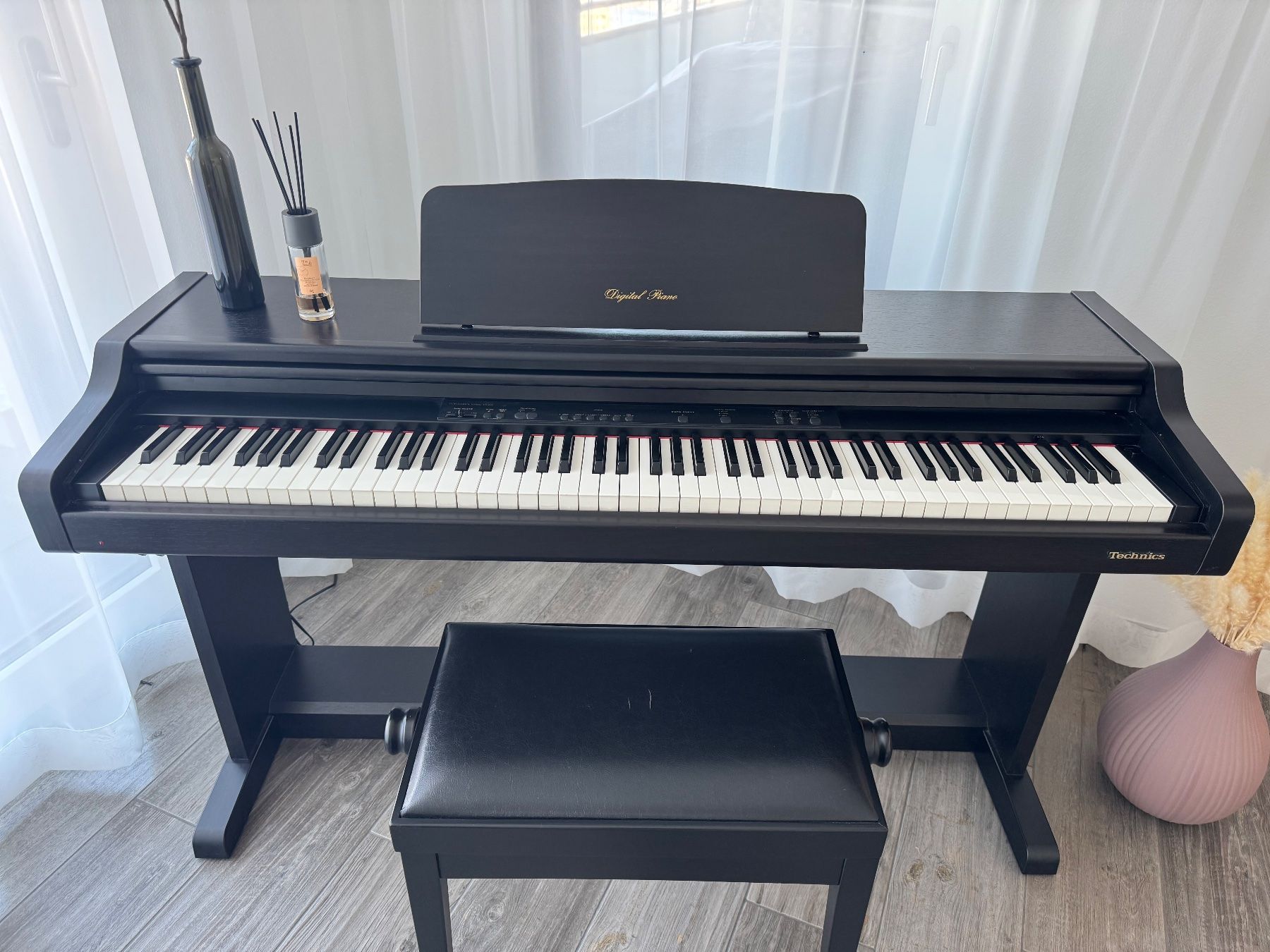 Technics Musikinstrumente: Technics Digital Piano SX-PX 203 mit Hocker – Gebraucht aus Sattel von lelehuerli7 1