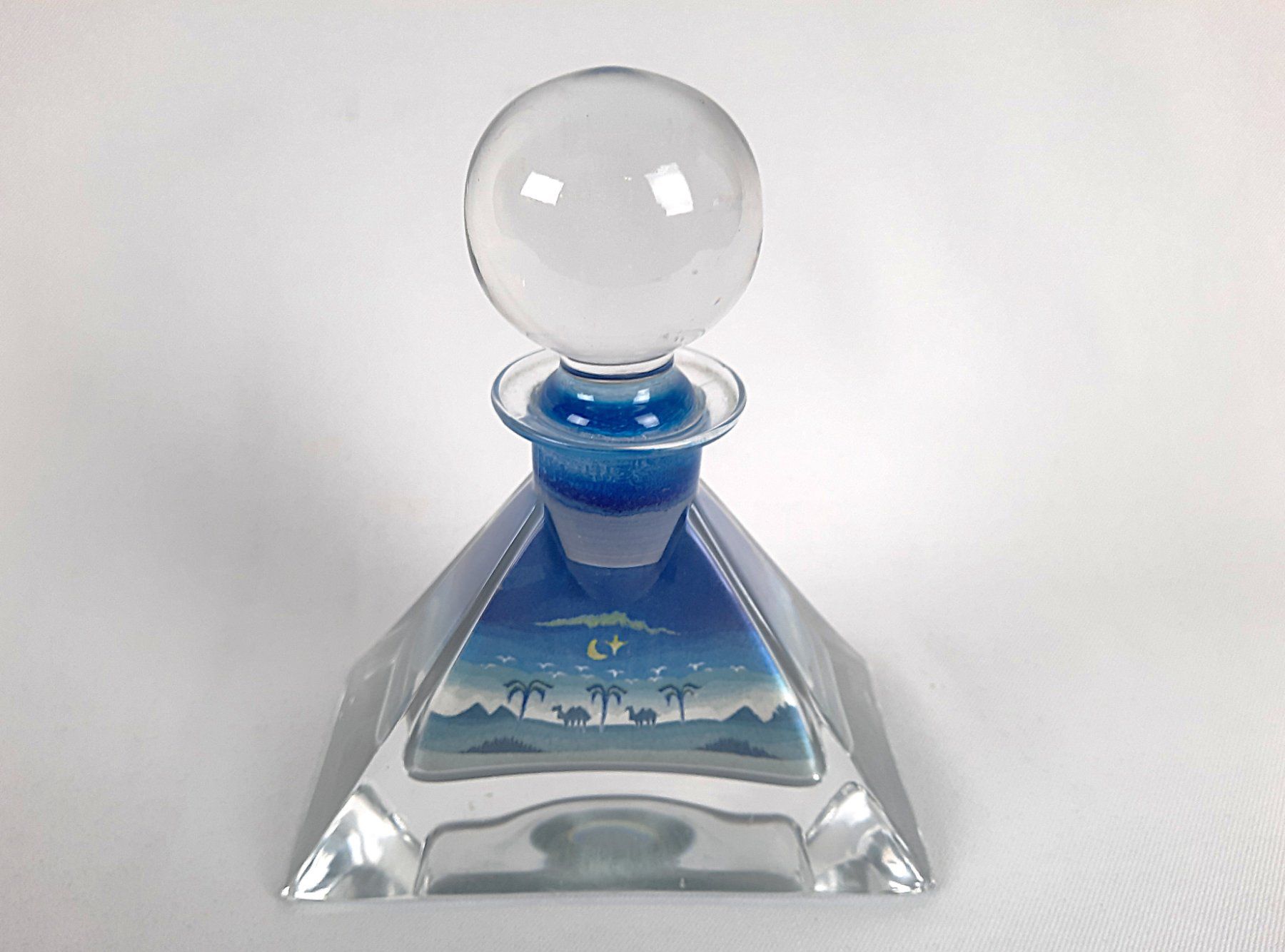 Apparecchiature e tecnologia a gas: Glasflasche mit farbiger Schicht Sand Composition – Usato da Beinwil am See venduto da Restwert_Beinwil