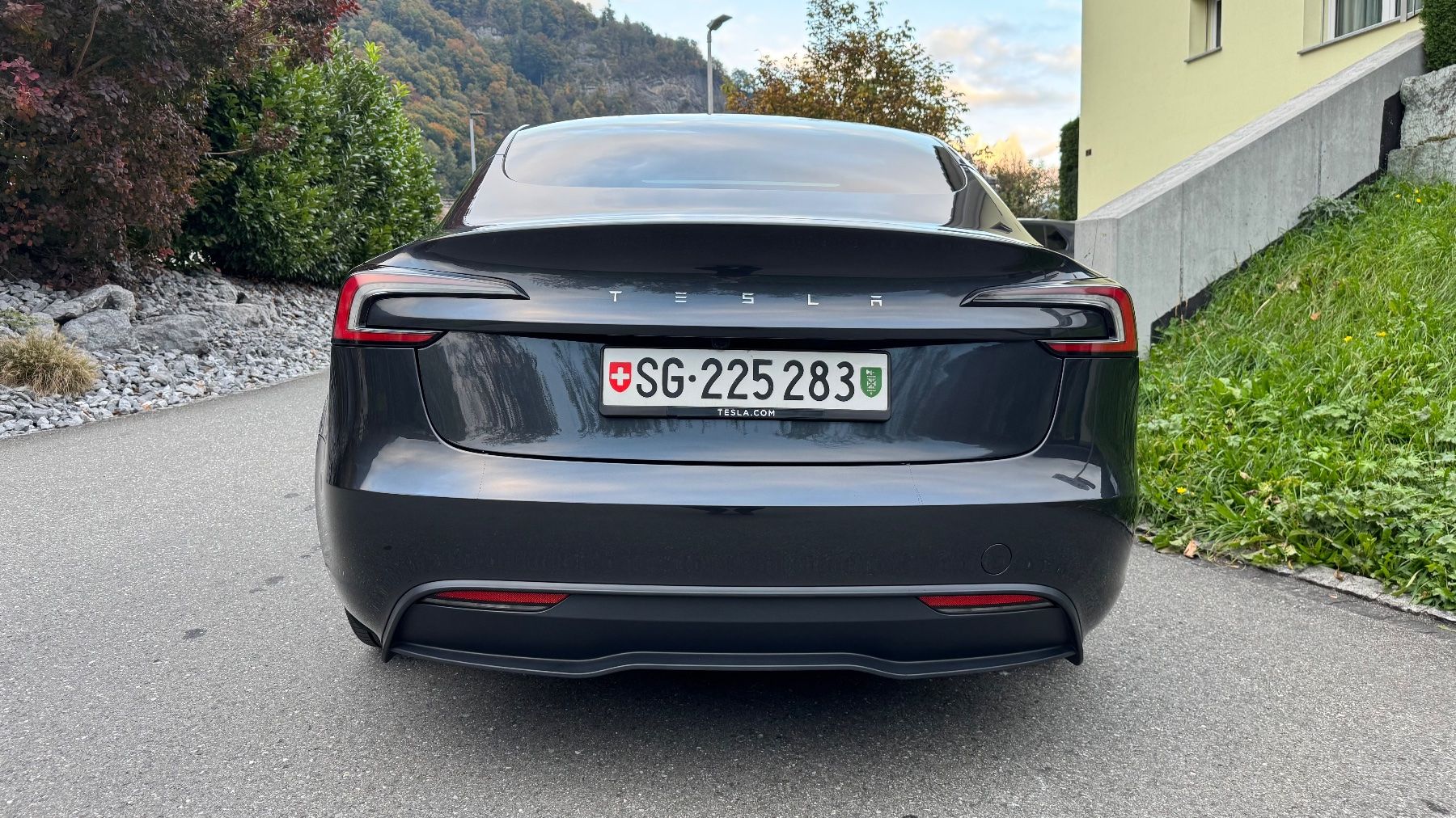 Tesla Automobili: TESLA Model 3 RWD Highland – Usato da Heiligkreuz - Mels venduto da indego 5