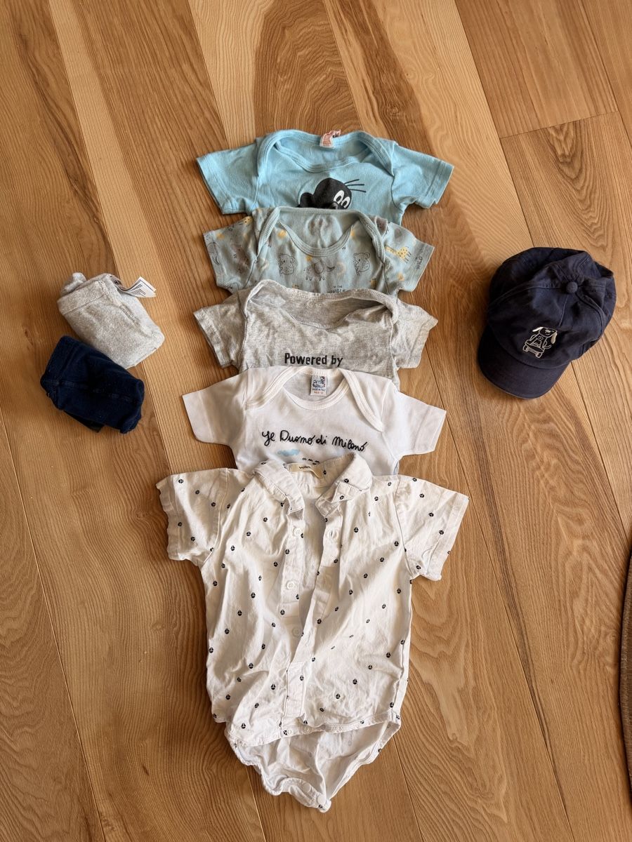Lotti & Set di vestiti: Kleiderpaket 74-80 / 12 Monate – Usato da Disentis/Mustér venduto da oigina