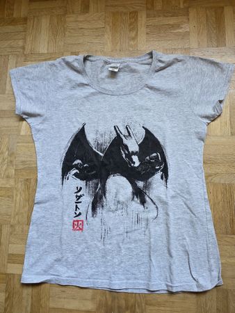 Pokémon Glurak Damen T-Shirt Grau –Gr. M (Fruit of the Loom)
