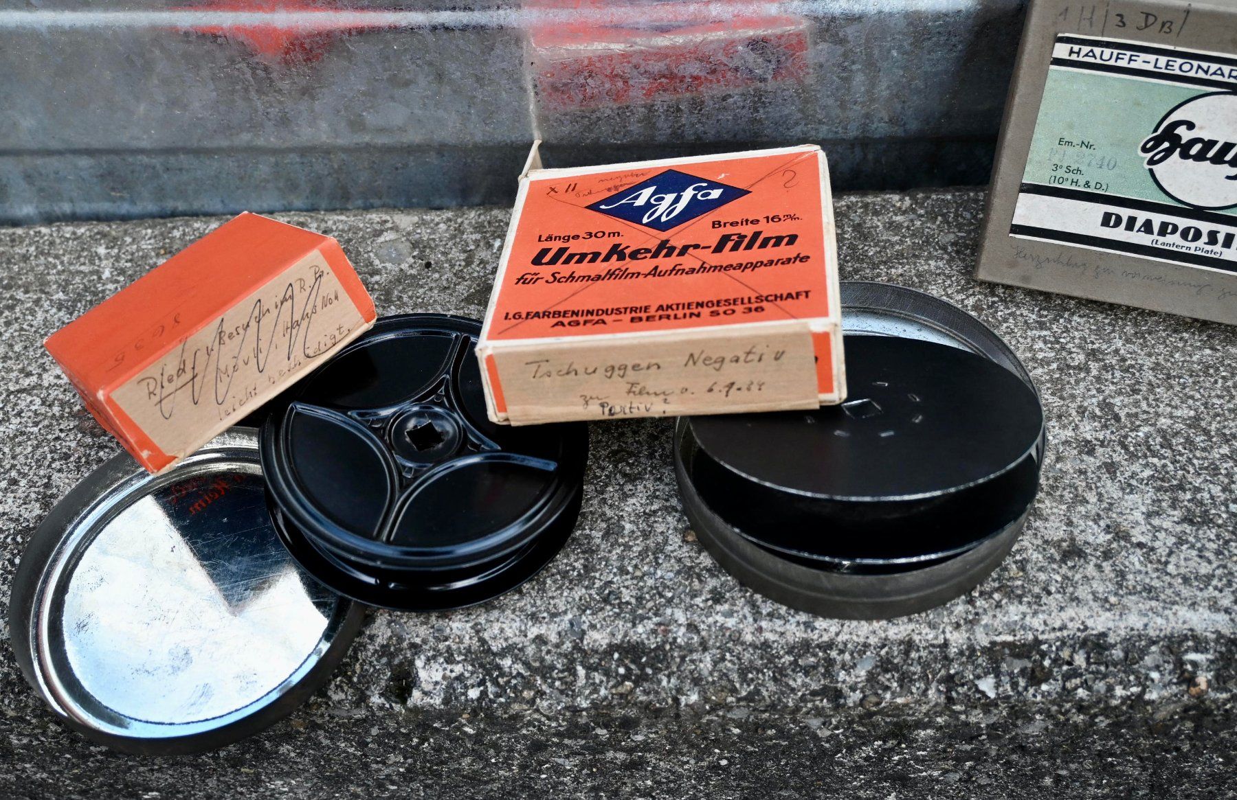 Pellicole: 3 alte AGFA FILMDOSEN / KARTONVERPACKUNGEN leer – Usato da Pfaffhausen venduto da mono_rec 3