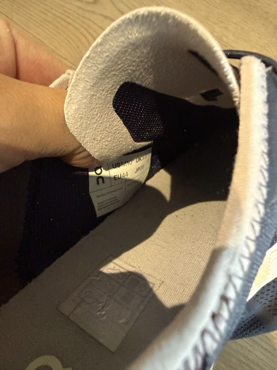 On Chaussures hommes: On Cloudcoast Gr 44 – D'occasion à Kilchberg ZH par MiLu2023 2