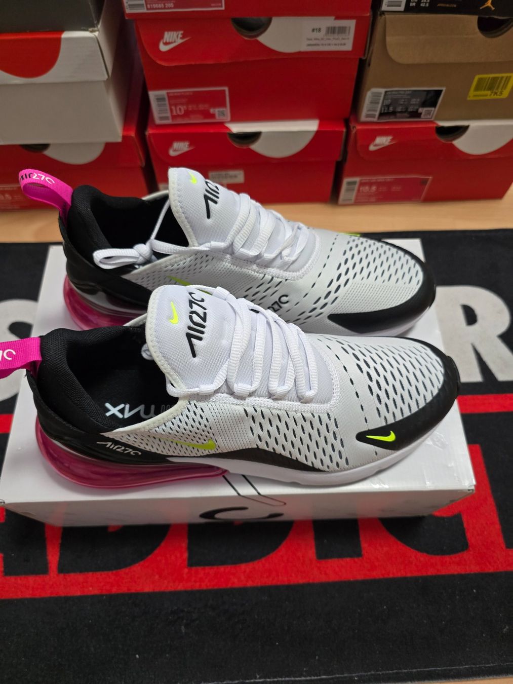 Nike Scarpe da uomo: Nike air max 270 – Nuovo e nell'imballaggio originale da Courtion venduto da Frankyloveairmax