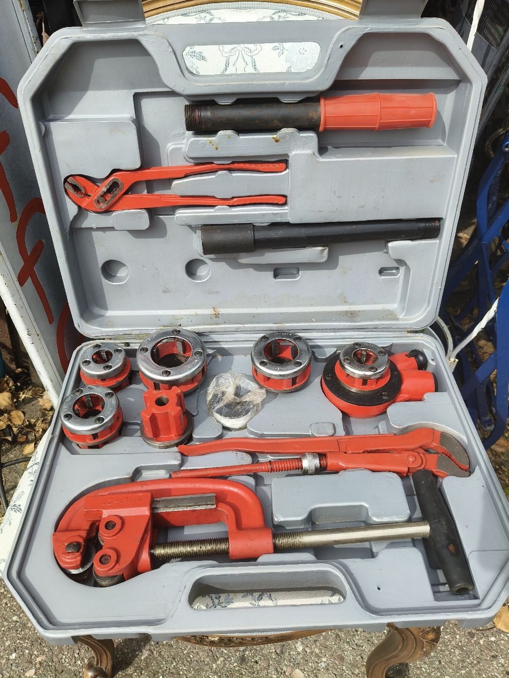 Alle Werkzeuge: Pipe Threading Kit  – Gebraucht aus Zwingen von inf_2blh 1