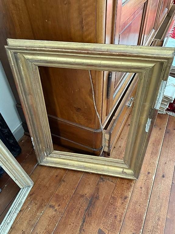 Specchi: Vendo antiche cornici per quadri o specchi – Usato da Aurigeno venduto da nkj_6kgj 1