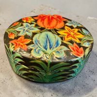 Boîte à bijoux vintage papier mâché peinte à la main laquée