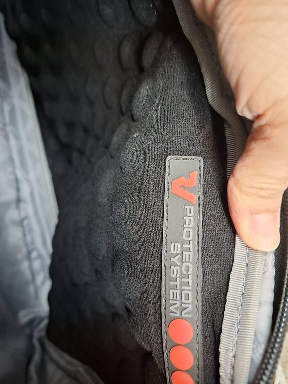 Borse: Laptop Tasche – Usato da Kirchberg BE venduto da Scur3 2