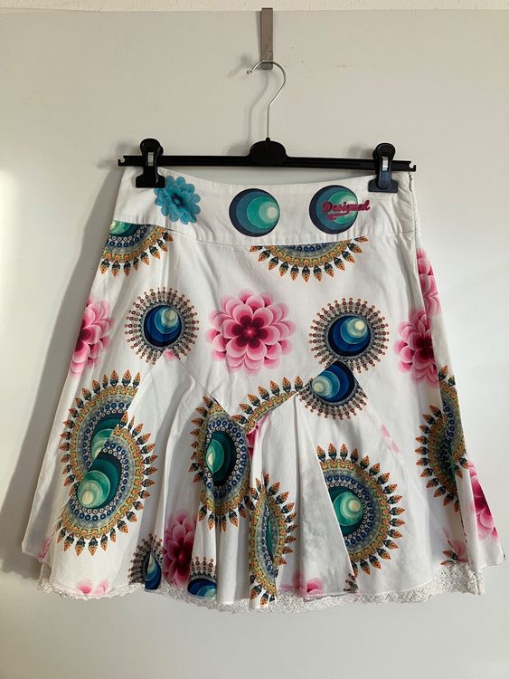 Jupe Desigual Taille 38 - Couleur Bleu/beige, En Coton, Occasion Très Bon état