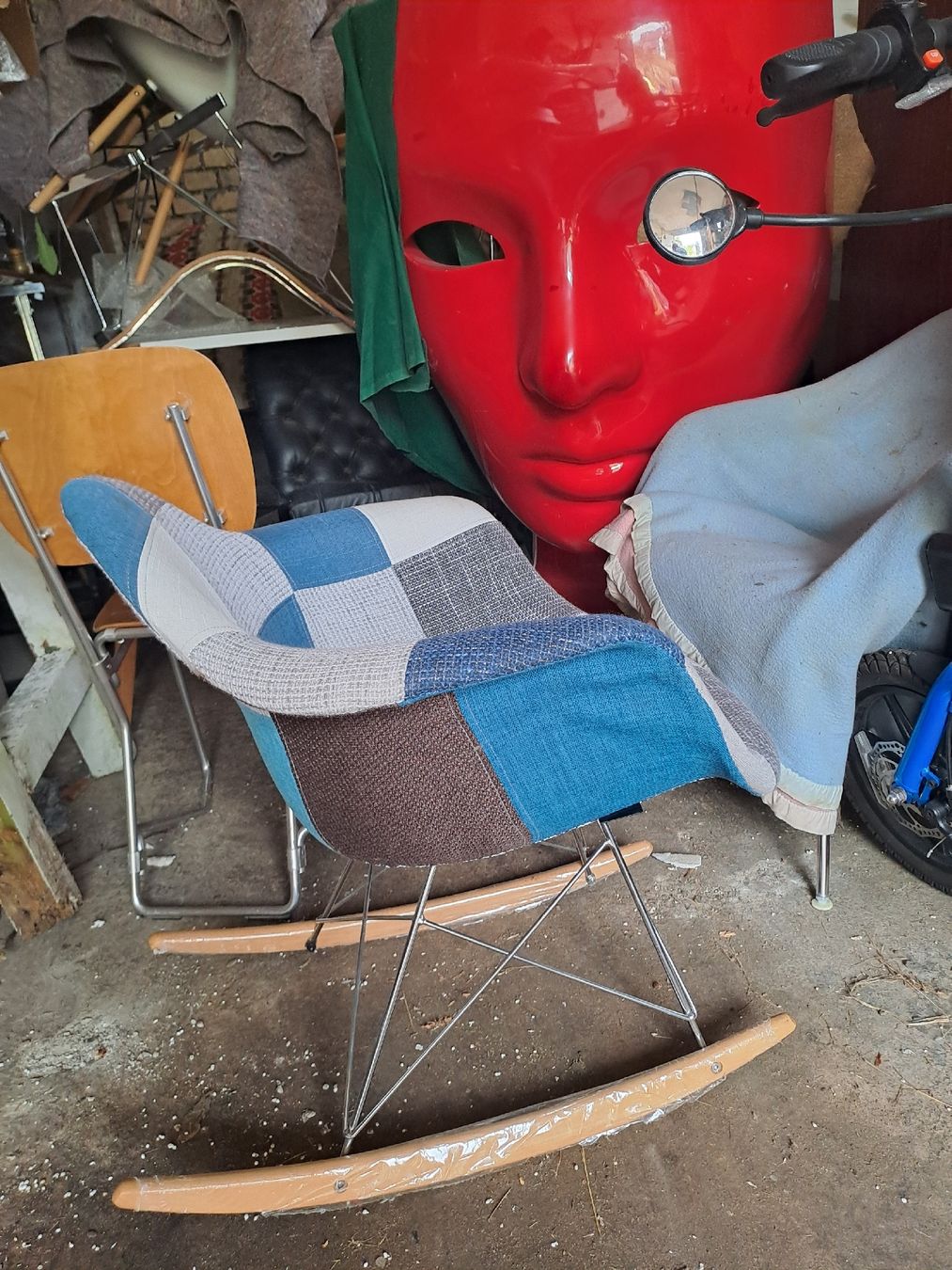 Altre altalene da giardino: EAMES ARMCHAIR SCHAUKELSTUHL – Nuovo (secondo la descrizione) da Küsnacht ZH venduto da walterzingo