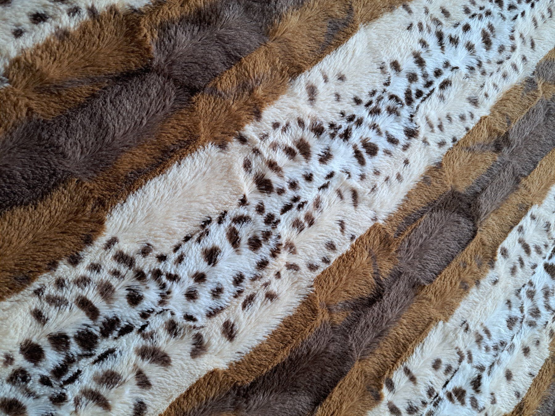 Coperte: Kuscheldecke 2x – Usato da Vella venduto da Cuolm 2