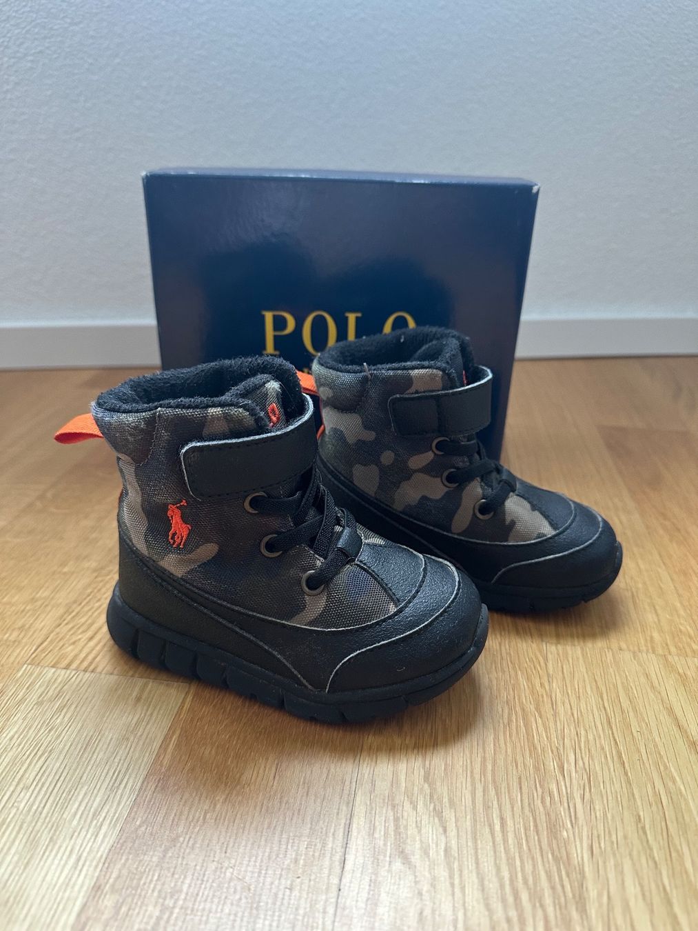 Ralph Lauren Scarpe per ragazzi: Winterschuhe Ralph Lauren Gr. 22 – Usato da Unterägeri venduto da StefanGekko 2