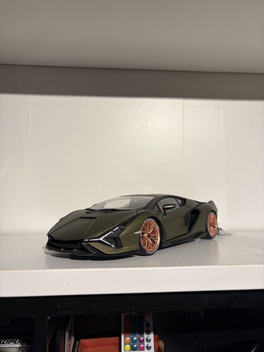 Lamborghini Modellini d'auto: Lamborghini Sian 1/18 – Nuovo (secondo la descrizione) da Gland venduto da rom_x75q