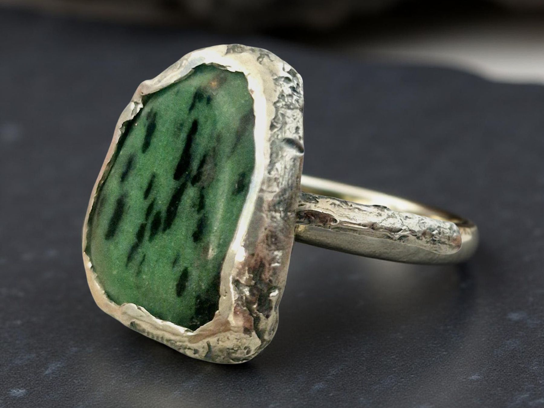 Ringe: Statement-Ring Silber 960 & Rubin-Zoisit. Ringgrösse 65. – Neu und originalverpackt aus Aarau von Schmuckhoehle_MD 2