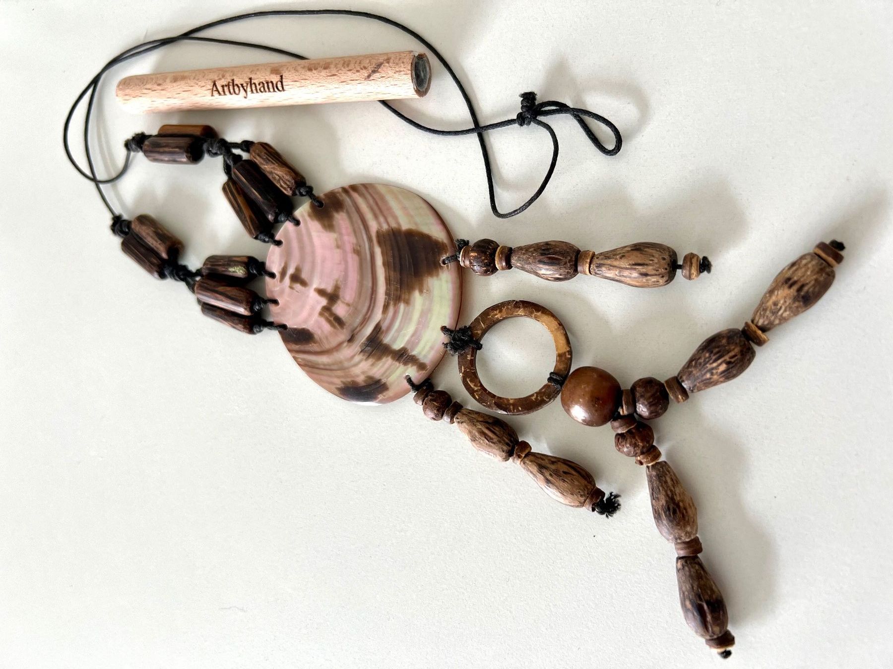 Colliers: Boho Statement-Kette - schimmerndes Perlmutt & Naturholz – D'occasion à Ruswil par artbyhand 3