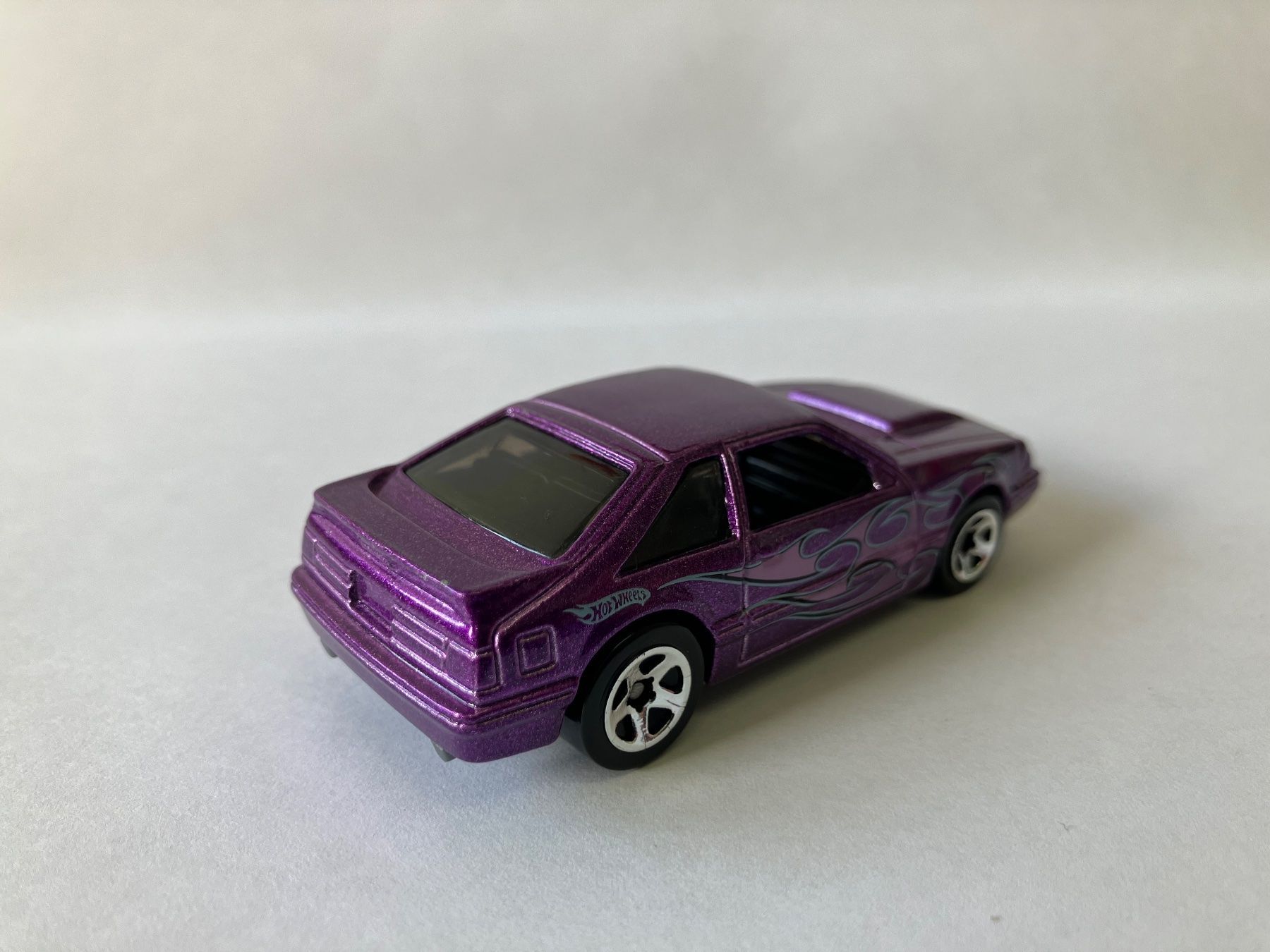 Hot Wheels Modellini d'auto: Hot Wheels ’92 Ford Mustang – Nuovo (secondo la descrizione) da Zürich venduto da tiisen07 1
