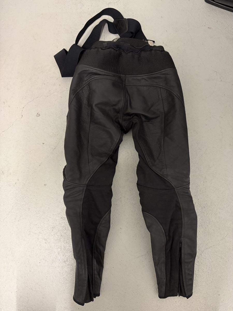 Pantaloni: Motorrad Lederhose Probiker – Usato da Euthal venduto da JoGer 1
