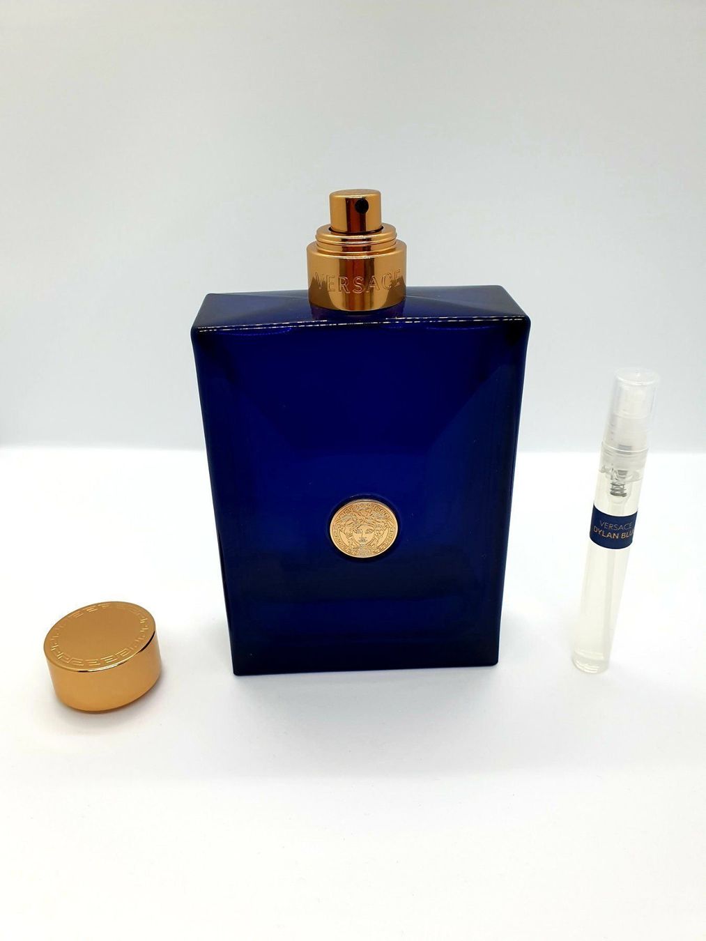 Versace Profumi & Eau de Toilette: 5 ml VERSACE DYLAN BLUE ABFÜLLUNG – Nuovo (secondo la descrizione) da St. Gallen venduto da CaliSunshine