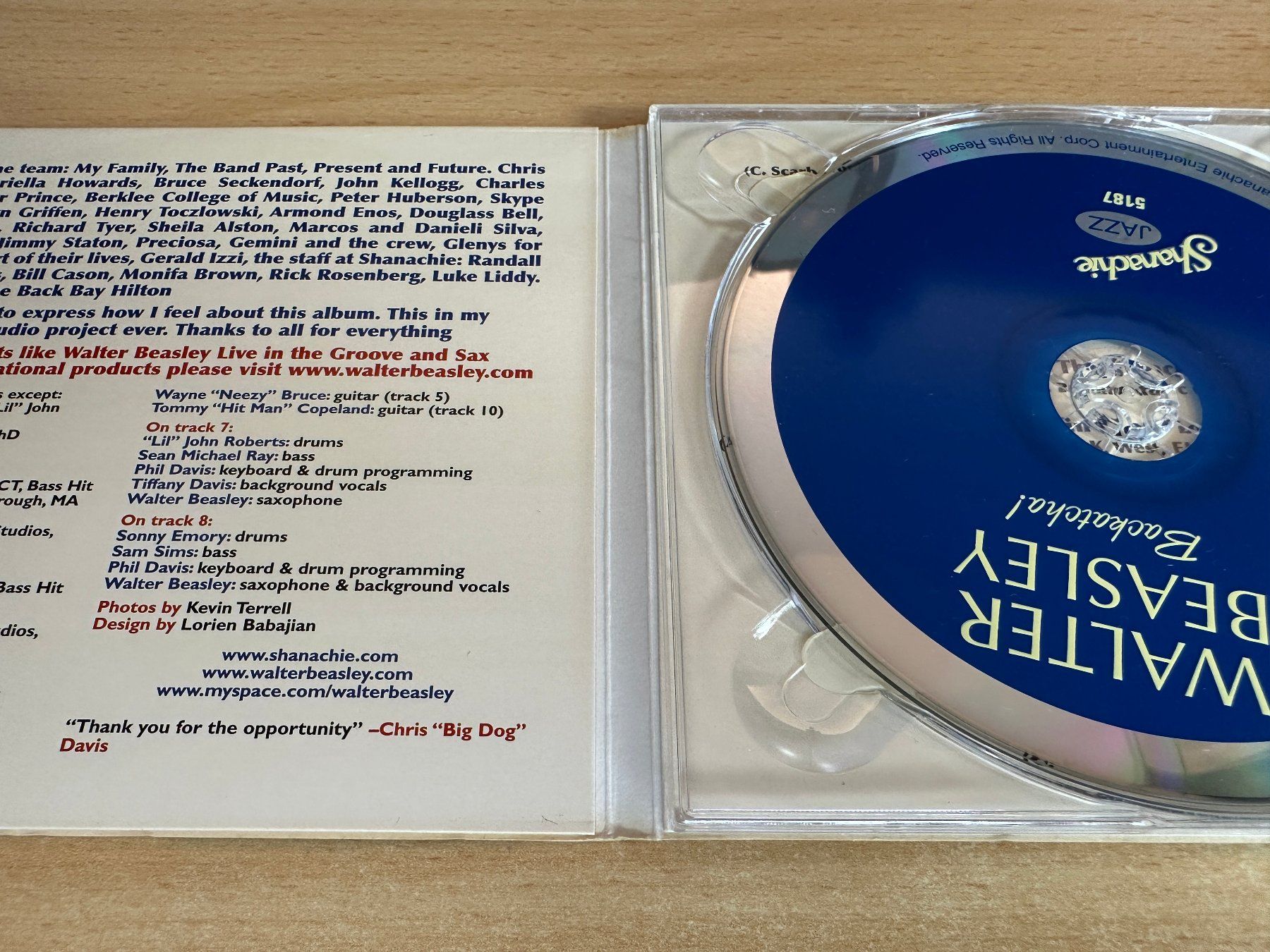 CD: Walter Beasley – Backatcha! – Usato da Rikon im Tösstal venduto da Alpenmutz 2