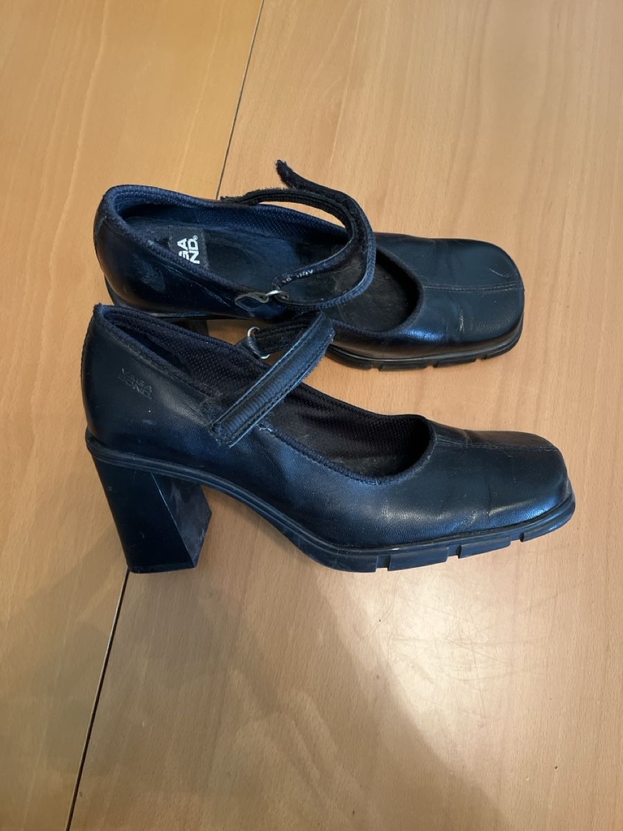 Vagabond Scarpe da donna: Chaussures marque Vagabond T 39 – Usato da Etagnières venduto da koalavd 2
