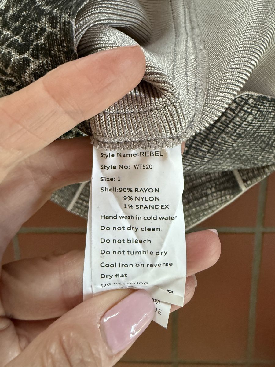 Vestiti: Forever Unique Kleid Gr. 36 Schlangenmuster Figurbetont – Usato da Zürich venduto da JOD213 5