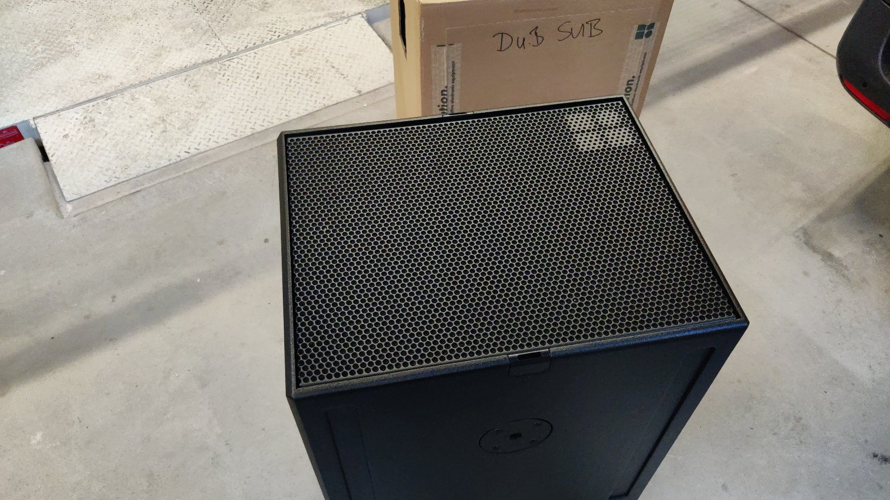 Casse acustiche: d&b B4 Subwoofer originalverpackt, neuwertig – Nuovo e nell'imballaggio originale da Basel venduto da birdseyes_used_gear