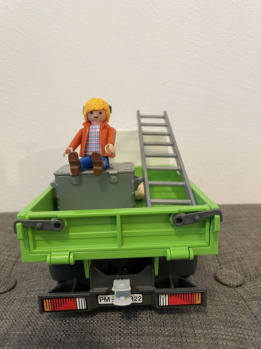 Playmobil Spielzeuge: Playmobil-LKW mit Zubehör – Gebraucht aus Chur von Tsambiko 9
