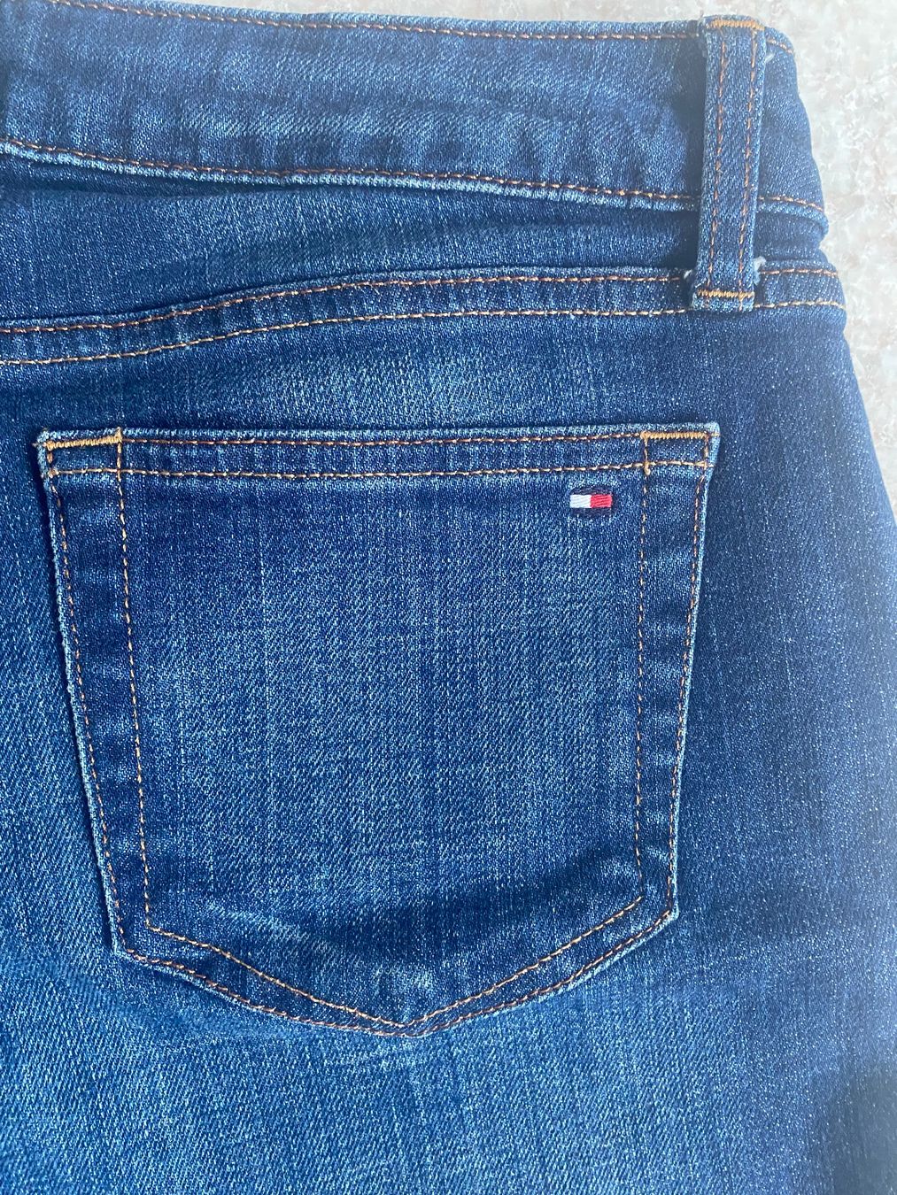 Tommy Hilfiger Jeans: TOMMY HILFIGER Denim Shorts – D'occasion à Besazio par lionheart63 3