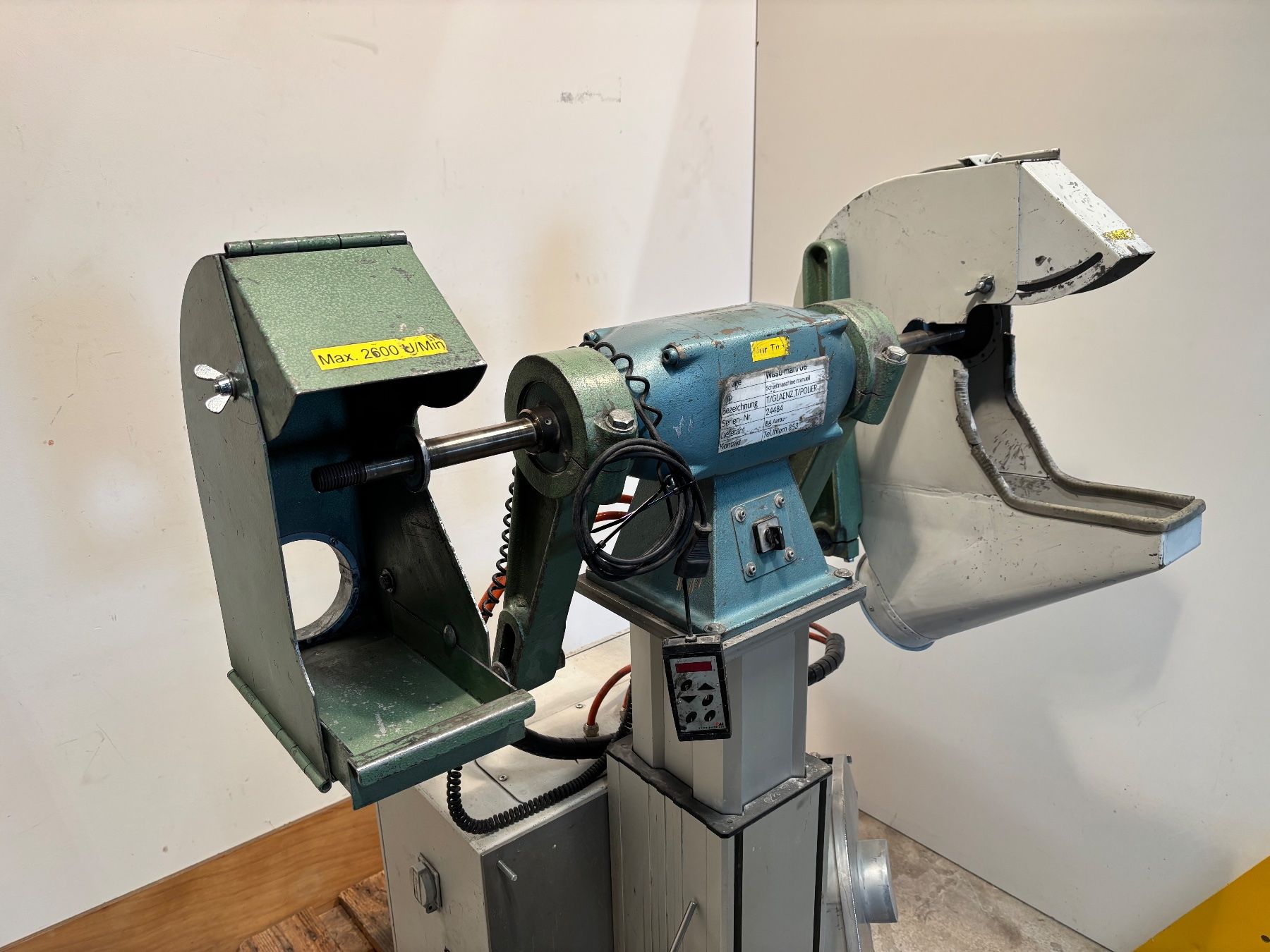 Wasu Smerigliatrici & Lucidatrici: Polierbock, Schleifbock Wasu Schleifmaschine – Usato da Winterthur venduto da ReUse_Baumarkt 1