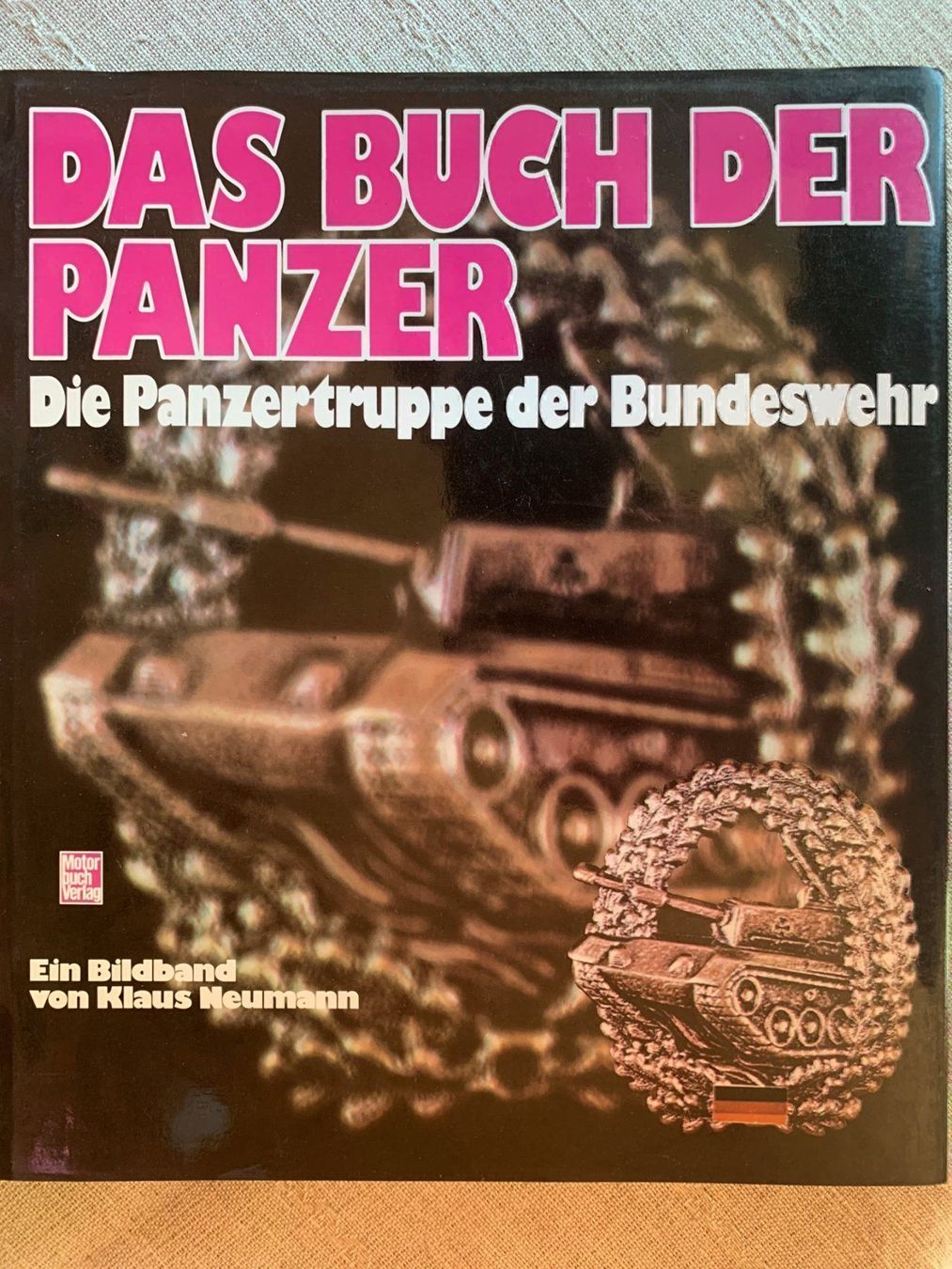 Libri: Das Buch der Panzer – Usato da Volketswil venduto da zwitsch33