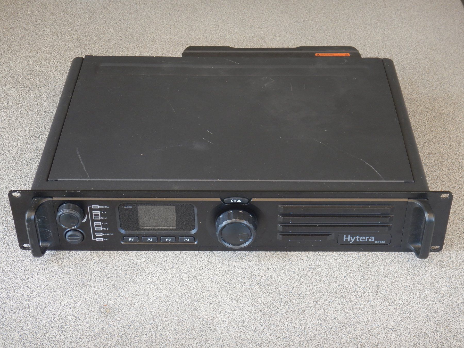 Hytera Funktechnik: Hytera DMR-Relais RD985U - defekt – Defekt aus Cham von Qrl