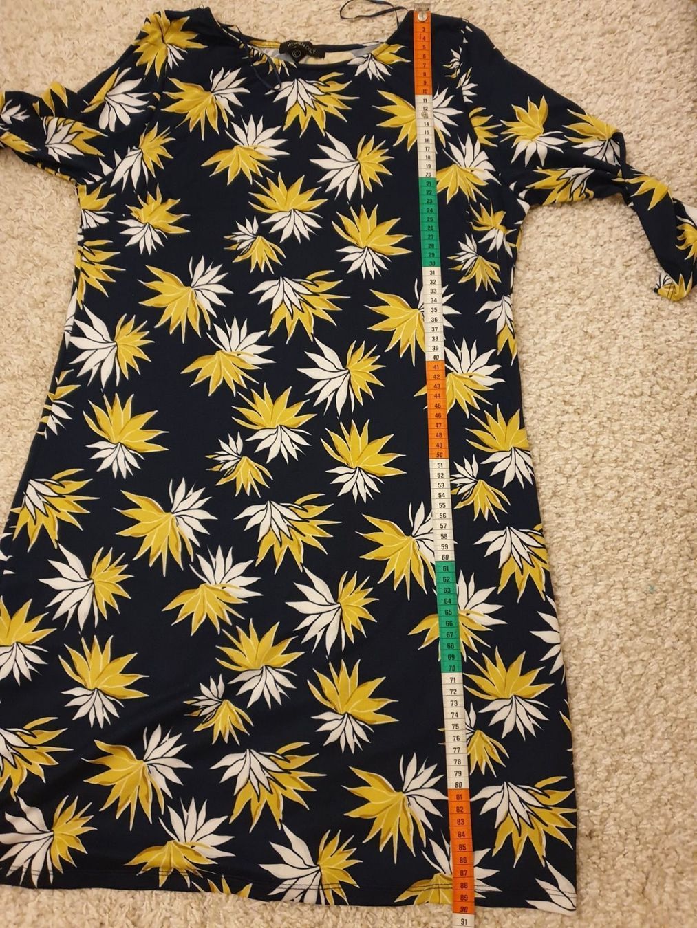 Only Vestiti: Robe, M, Women Only, excellent état, 95%polyester+5%elastane – Nuovo (secondo la descrizione) da Neuchâtel venduto da Verenas12 4