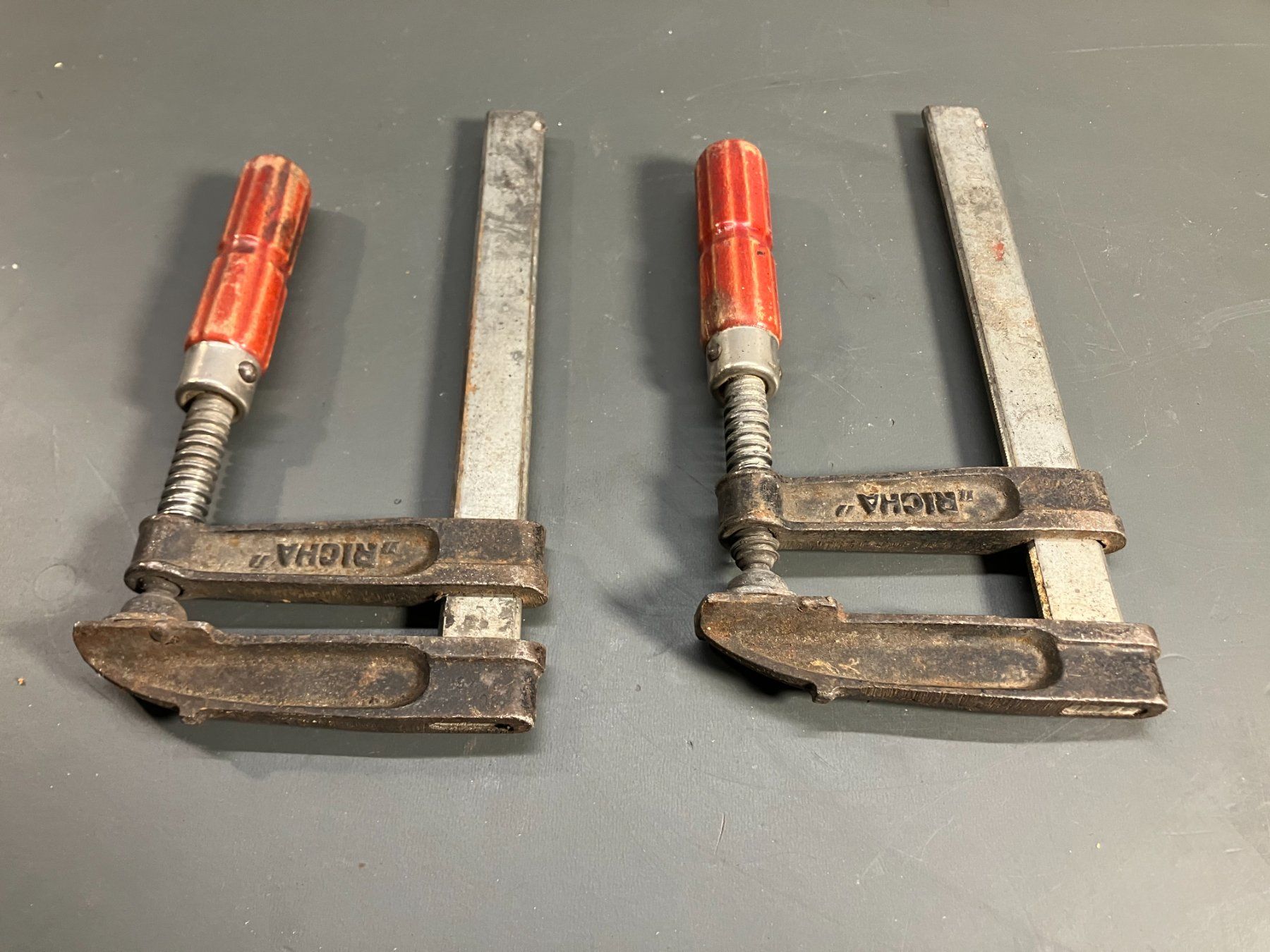 Tutti gli attrezzi: 2St. Profi Schraubzwingen ca. 235mm lang ab 1.- – Usato da Lichtensteig venduto da Buy24International 2