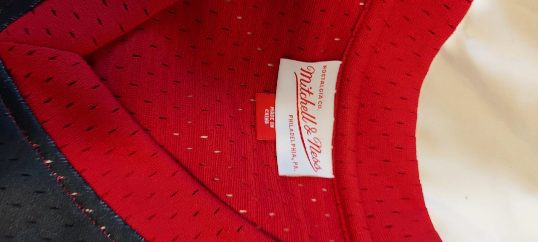 Mitchell & Ness Canottiere & Pantaloni: Maillot basket neif – Nuovo (secondo la descrizione) da Estavayer-Le-Lac venduto da zazadavidson 4