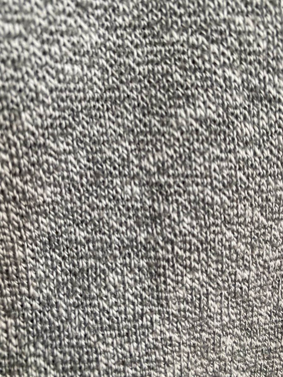 Pullover & Sweatshirts: Grauer melierter Pullover mit V-Ausschnitt, ca. S/M – Gebraucht aus Burgdorf von allesolivia 1