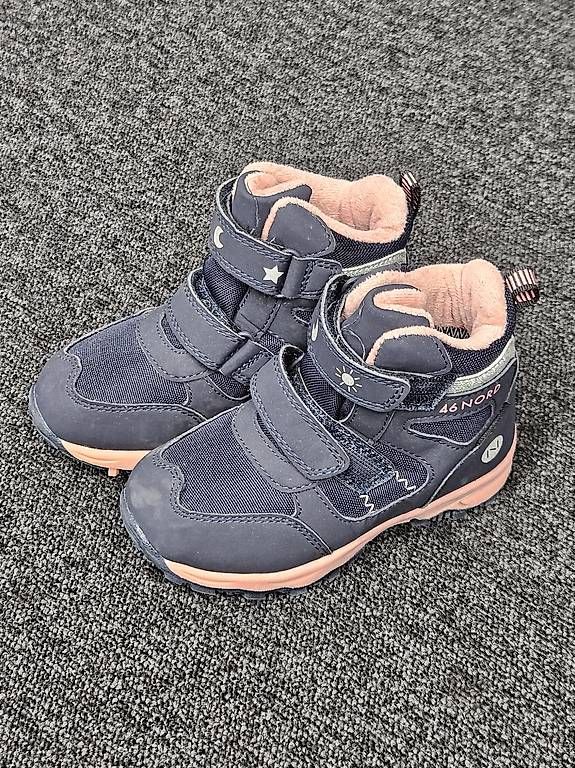 Schuhe für Mädchen: Neue Winterschuhe Mädchen Gr. 26 – Gebraucht aus Dietlikon von moischa