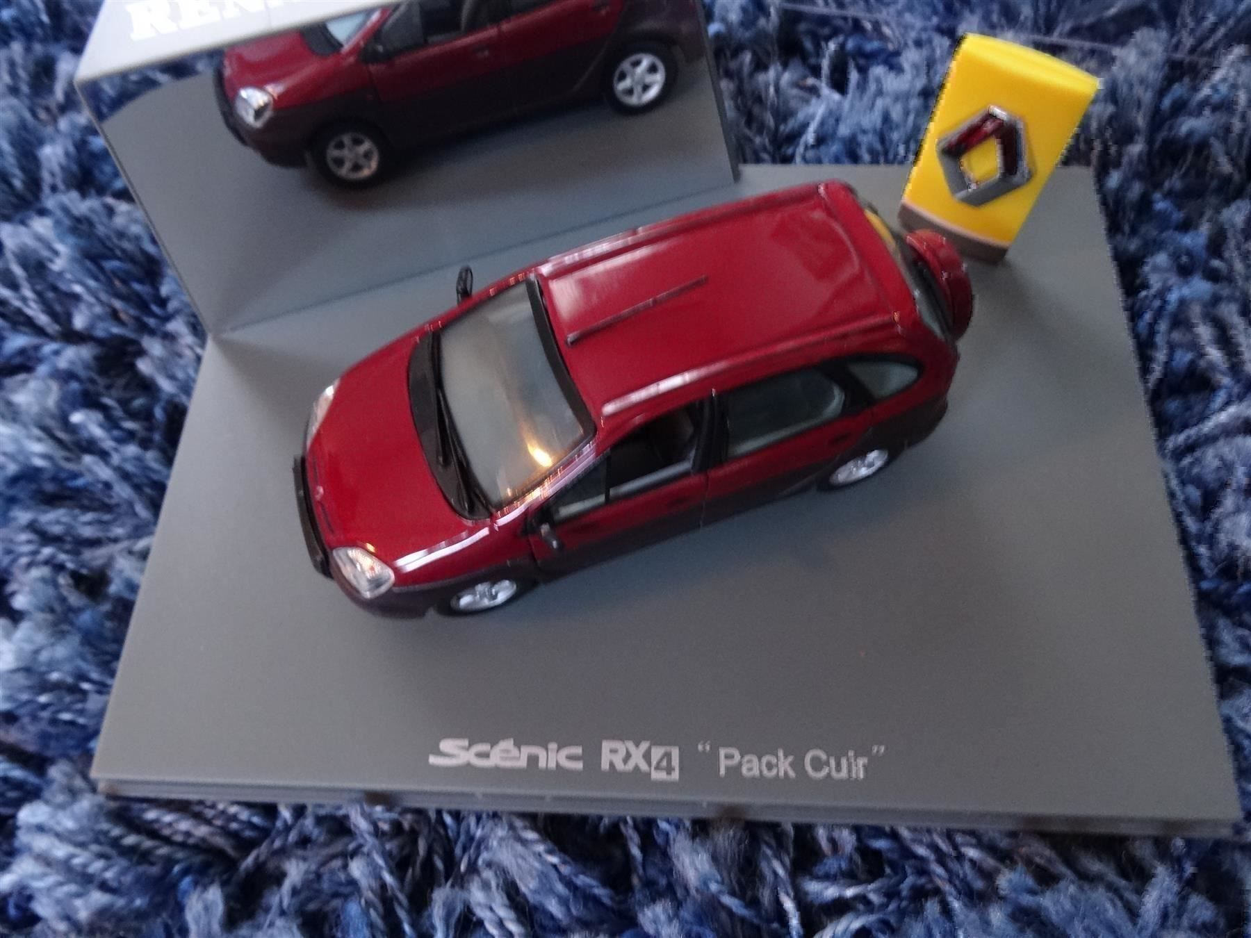 Renault Modellini d'auto: Renault Scénic RX4 "Pack Cuir" – Nuovo (secondo la descrizione) da Lupfig venduto da Hubi64