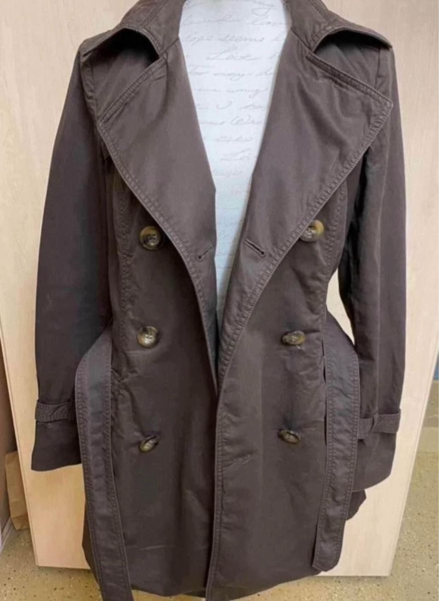 Esprit Cappotti: Dunkelbrauner Trenchcoat von Esprit Gr. 36 – Usato da Ellikon an der Thur venduto da Bali1999