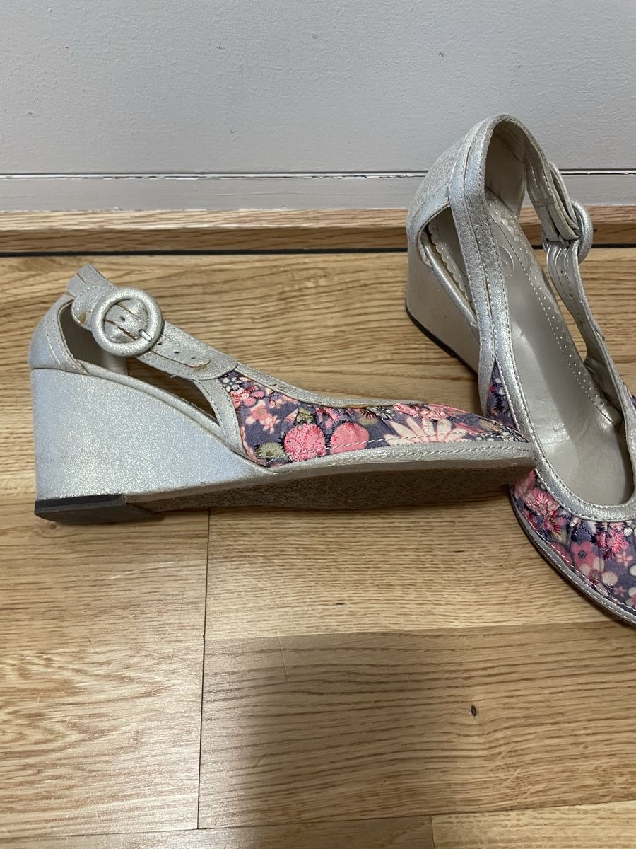Scarpe da donna: Schuhe Grosse 37 – Usato da Bern venduto da calana80 1