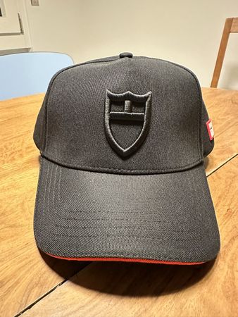 Tudor Cap, Schwarz, Born to Dare, Neu
