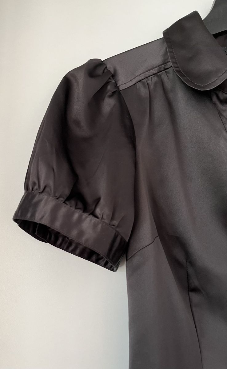 H&M Camicette: Chemisier satiné en noir - classique et versatile – Nuovo (secondo la descrizione) da Nyon venduto da sam_vt7r 3