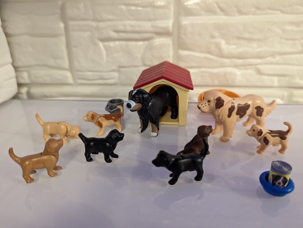 Playmobil Hunde Familie (Gebraucht) in Oberglatt ZH für CHF 3 – mit 