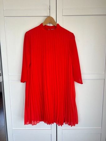 wunderschönes oranges Asos Plisseekleid, Size 38