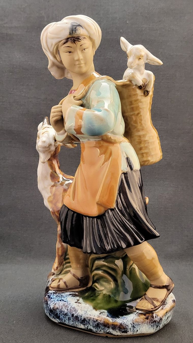 Figurines: Shiwan-Keramikfigur "Frau mit Ziegen" – D'occasion à Basel par spinne02 5
