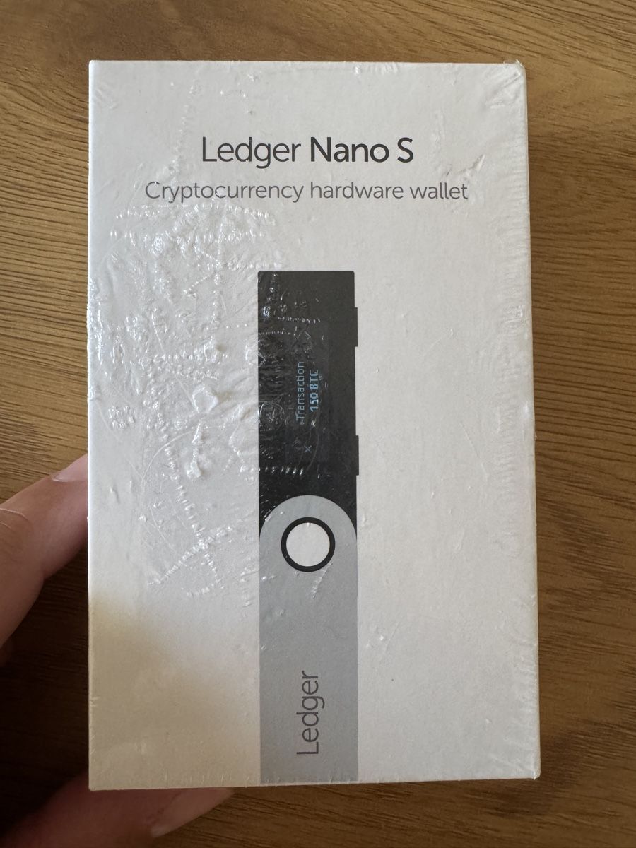 Chiavette USB: Ledger Nano S - Portafoglio Hardware Criptovalute - Ottimo S – Nuovo e nell'imballaggio originale da Lugaggia venduto da ani_xh5y